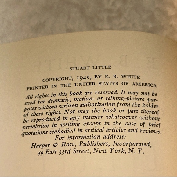 A 1st Edition Book, Stuart Little by E.B. White. 1945 Original. No Dust Jacket. - Picture 5 of 14